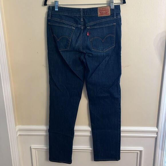 Levi’s 712 Slim Fit Jean - Picture 5 of 8
